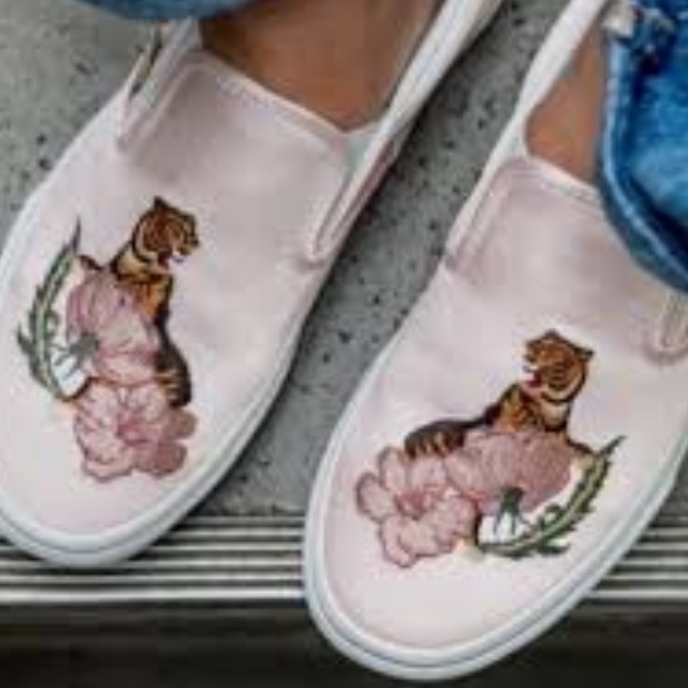 Tiger vans